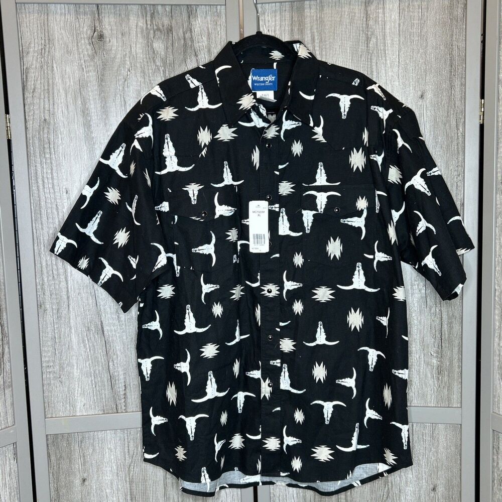 Wrangler Black Short Sleeve Button-Down Shirt with White Southwestern Print